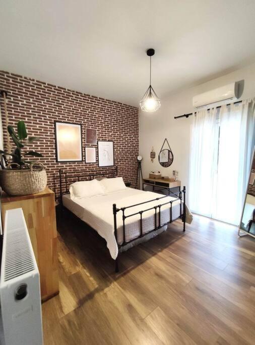 Voukamvilia Boutique Apartment Agios Matthaios  ภายนอก รูปภาพ