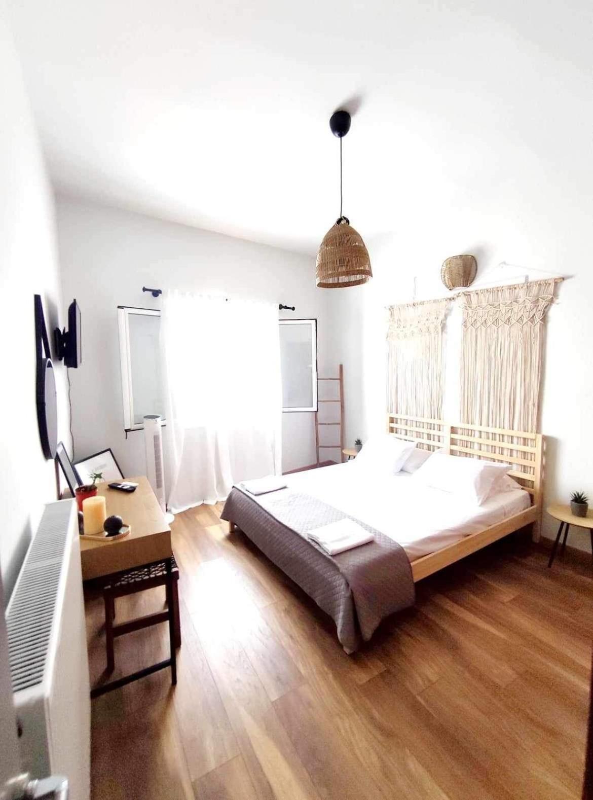 Voukamvilia Boutique Apartment Agios Matthaios  ภายนอก รูปภาพ